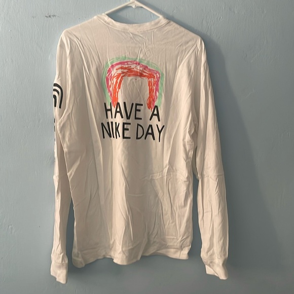 Nike Other - Cute Nike long sleeve tshirt NWOT
